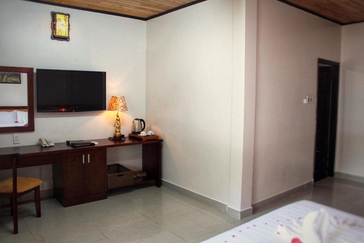 Thanh Tam Resort Lăng Cô Esterno foto